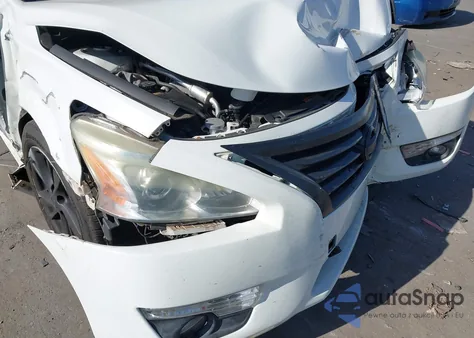 2015 Nissan Altima 2.5 Sv z USA, uszkodzony, nr VIN 1N4AL3AP6FC273594